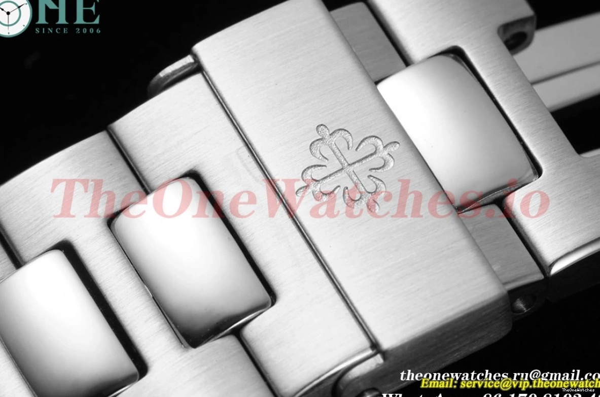 5740 Stk A240 Nautilus 40mm GRF SS diamonds SS White 0119